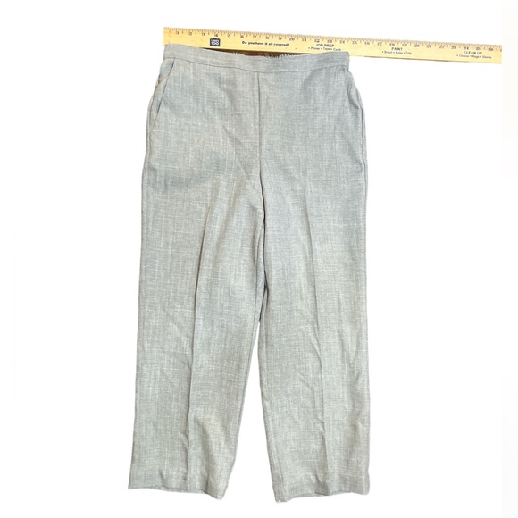 Alfred Dunner 8P Elastic Waist Polyester Short Pants 2 side pockets Light gray - Picture 5 of 13